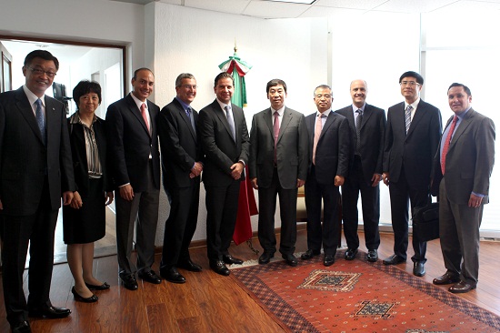 Cao Peixi Visits Canada and Mexico-1