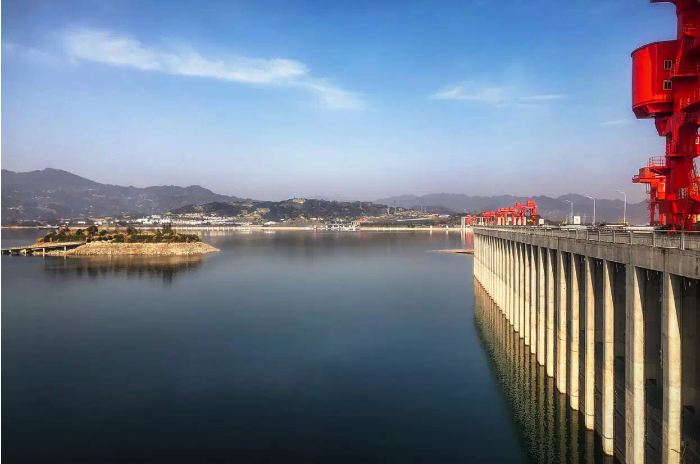 Three Gorges Dam prepares for flood season-1