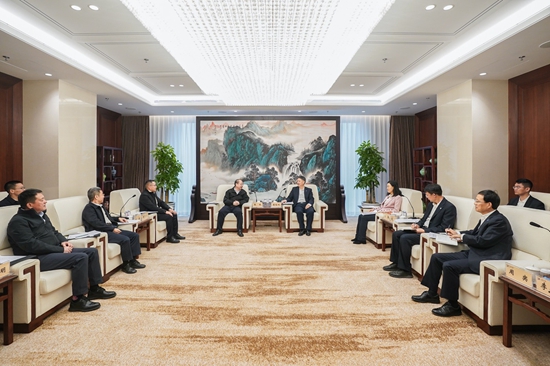 温枢刚会见广东能源集团董事长张帆-1