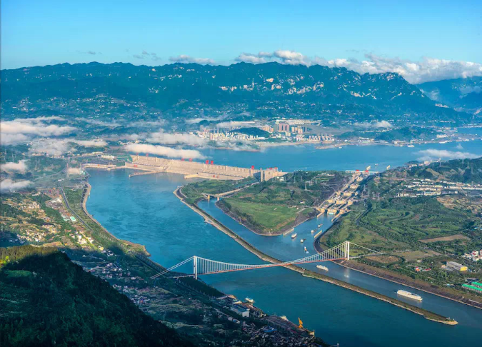 Three Gorges Dam attracts over 1 million tourists in 2020-1