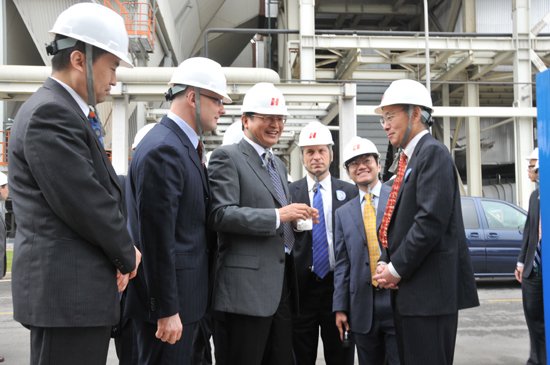 U.S. DOE Secretary Steven Chu visited Huaneng Shanghai Shidongkou NO.2 Power Plant-1