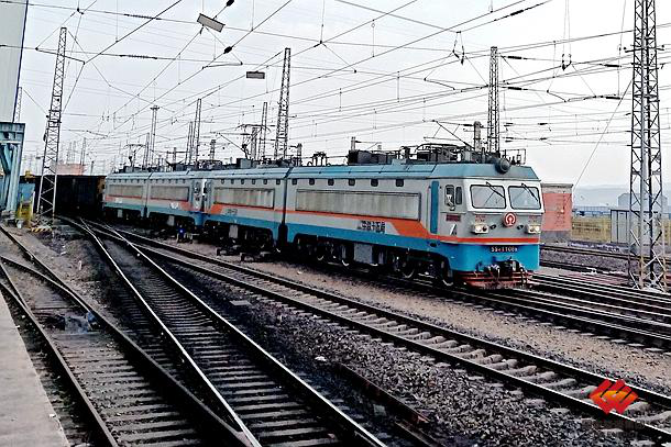 Xinshuo Railway Operates First Coal-laden Freight Train after Adopting an All-staff Marketing Approach-1