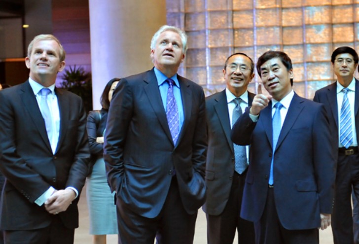 Cao Peixi met with GE Chairman and CEO Jeff Immelt-1
