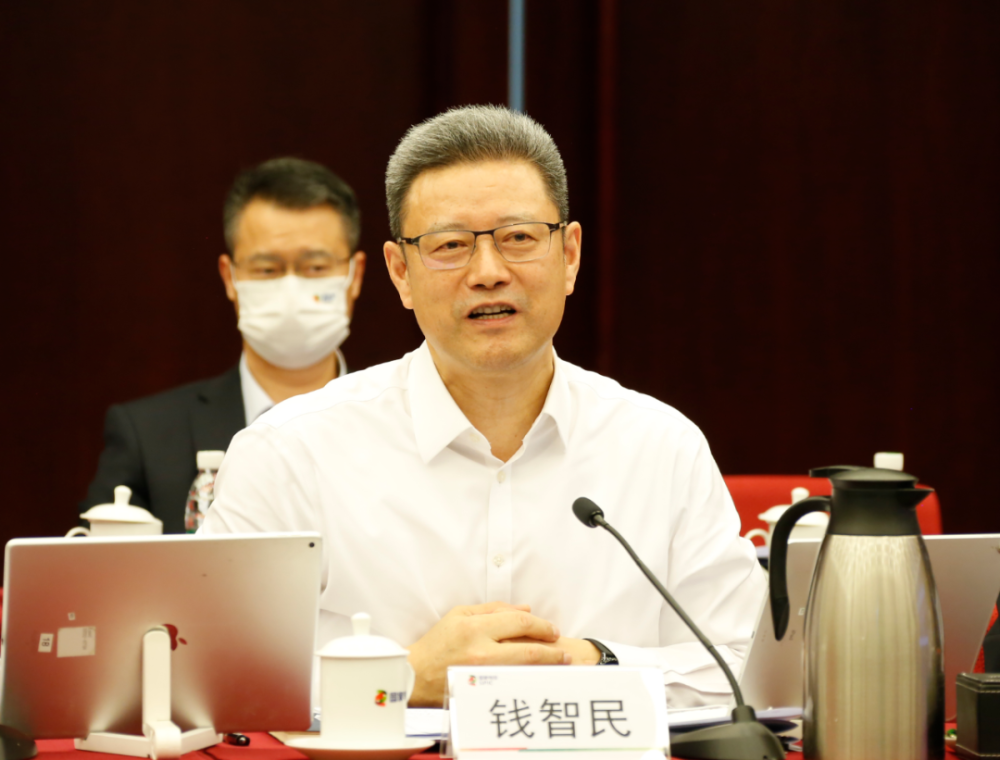 陈竺、何维到国家电投调研-4