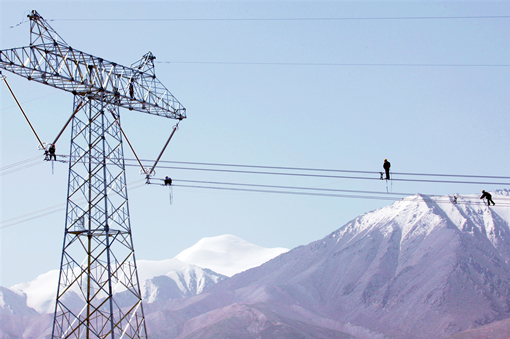 State Grid Powers Everest Base Camp-2