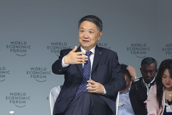 温枢刚出席世界经济论坛第十五届新领军者年会系列活动-4