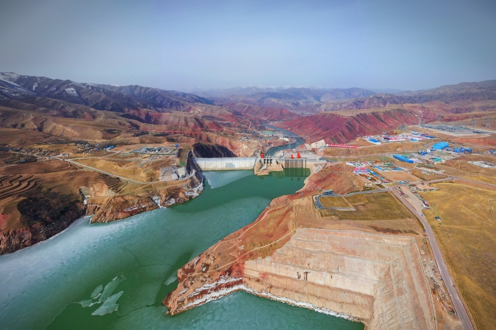 青海玛尔挡水电站首台机组投产一周年发电13亿度-1