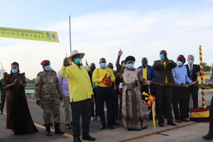 Uganda president inaugurates traffic bridge of CTG-built Isimba hydropower station-1