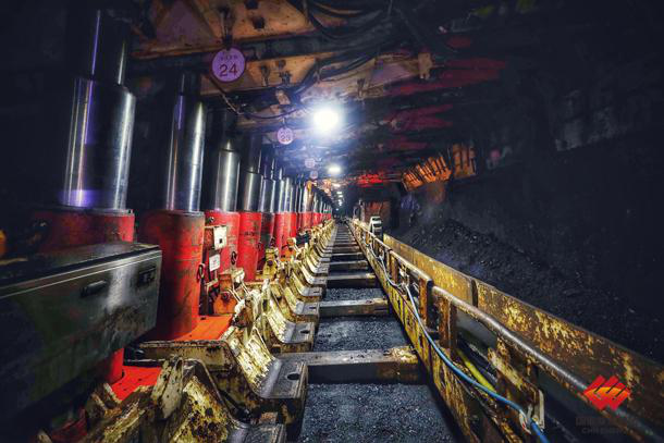 China’s First Steeply Inclined Short-wall Intelligent Coal Mining Face Put into Use-1