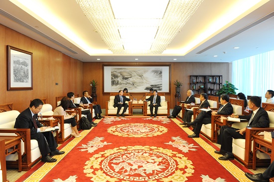 Cao Peixi meets with Chairman of Dell Technologies Inc.-1