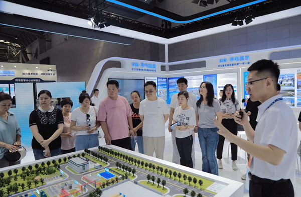 绿动疆来——中国华电首次亮相中国—亚欧博览会-5