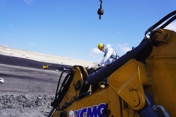 草原深处的“设备医生”-2