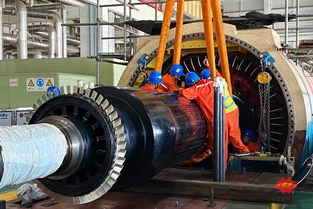 安徽公司马鞍山电厂发电机抽转子一次成功-1