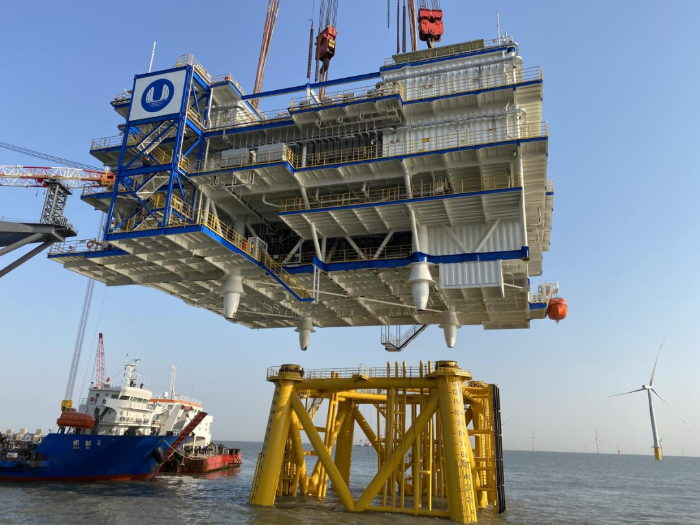 CTG’s Jiangsu offshore wind farm installs the converter station-1