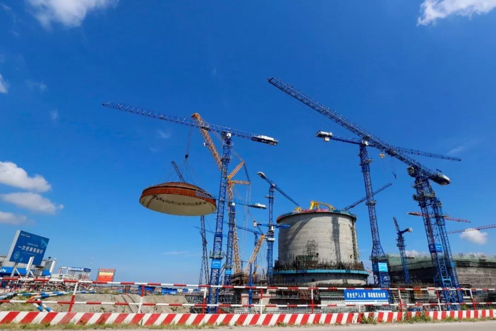 Unit 3 of Fangchenggang NPP completes dome installation-1